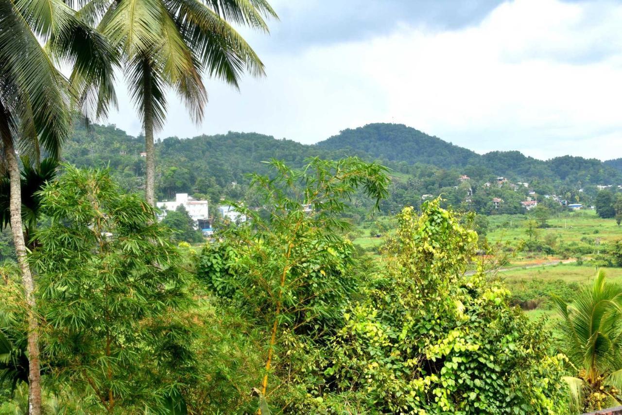 Rathna Gems Halt Hotell Ratnapura Exteriör bild
